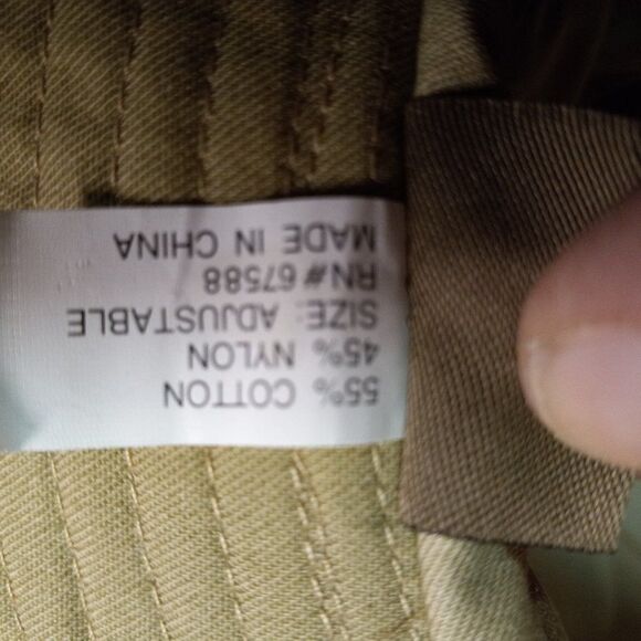 Camo Fishing Hat with Lures - Picture 4 of 8